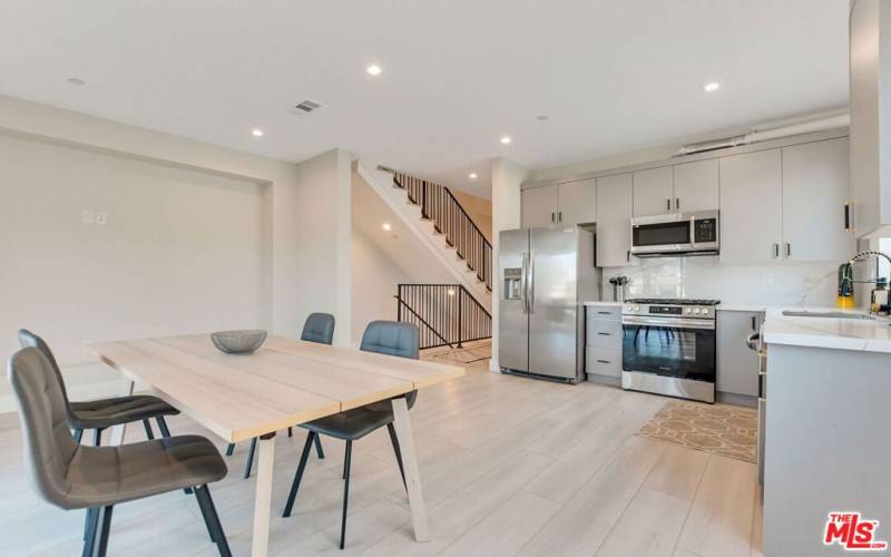 Living room Kitchen area