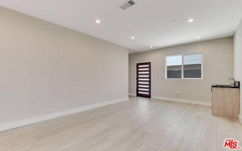 1St Floor Den With wet-Bar