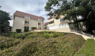 5625 Sumner Way 111, Culver City, California 90230, 2 Bedrooms Bedrooms, ,2 BathroomsBathrooms,Residential,Buy,5625 Sumner Way 111,SB24242619