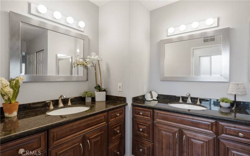 Double Sinks in the Primary Bath