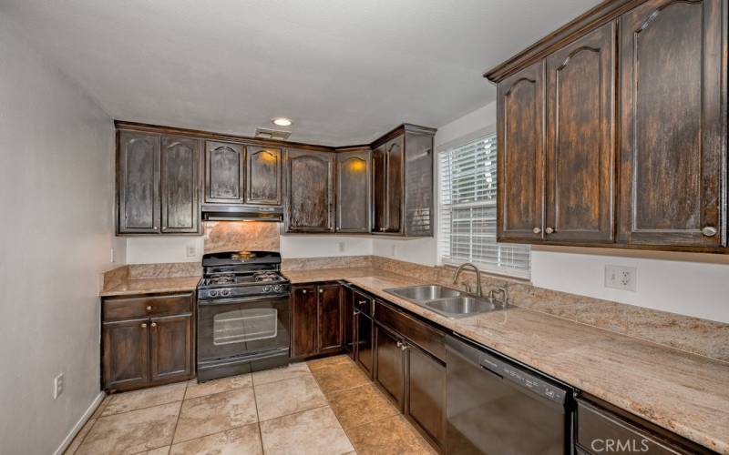 Kitchen with full size stove