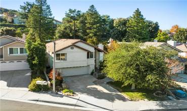 24113 Clearbank Lane, Newhall, California 91321, 4 Bedrooms Bedrooms, ,3 BathroomsBathrooms,Residential,Buy,24113 Clearbank Lane,SR24242778