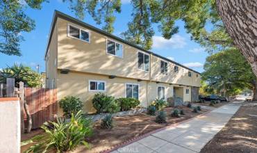 611 S Orange Avenue 2, Santa Ana, California 92701, 1 Bedroom Bedrooms, ,1 BathroomBathrooms,Residential,Buy,611 S Orange Avenue 2,IV24242429