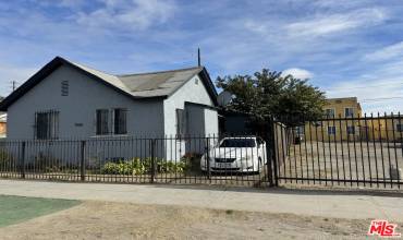 5964 S Figueroa Street, Los Angeles, California 90003, 6 Bedrooms Bedrooms, ,Residential Income,Buy,5964 S Figueroa Street,24468955