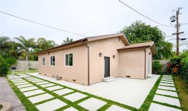 8806 Enfield Avenue, Northridge, California 91325, 2 Bedrooms Bedrooms, ,2 BathroomsBathrooms,Residential Lease,Rent,8806 Enfield Avenue,GD24244012