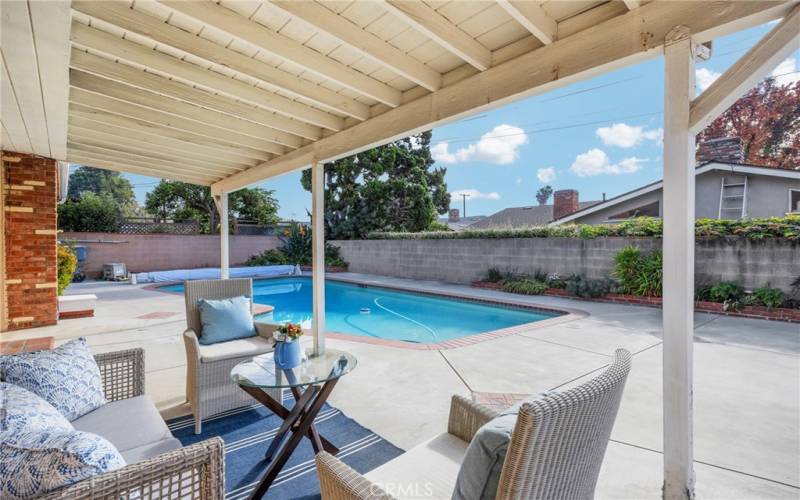 Sitting area with patio cover