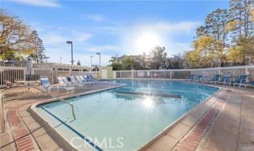 615 S Prospect Avenue 205, Redondo Beach, California 90277, 2 Bedrooms Bedrooms, ,2 BathroomsBathrooms,Residential Lease,Rent,615 S Prospect Avenue 205,SB24244078