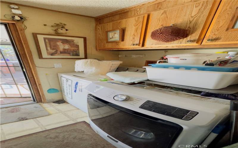 Laundry room with Washer and Dryer