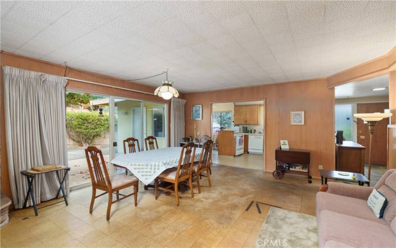 Dining area off spacious kitchen