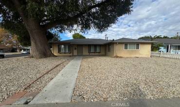 17627 Caprino Place, Van Nuys, California 91406, 3 Bedrooms Bedrooms, ,2 BathroomsBathrooms,Residential,Buy,17627 Caprino Place,CV24240308