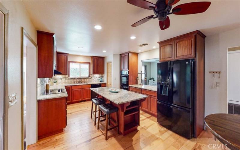 remoded kitchen and dining area