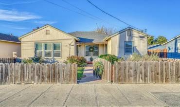 258 Clay Street, Salinas, California 93901, 2 Bedrooms Bedrooms, ,1 BathroomBathrooms,Residential,Buy,258 Clay Street,ML81987832