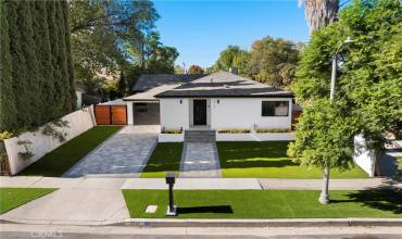 5727 Newcastle Avenue, Encino, California 91316, 3 Bedrooms Bedrooms, ,3 BathroomsBathrooms,Residential Lease,Rent,5727 Newcastle Avenue,DW24244556