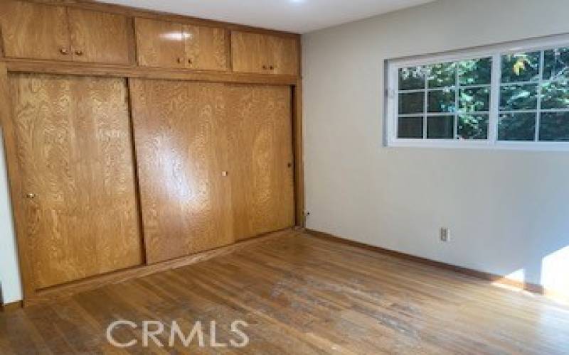  Bedroom closet view