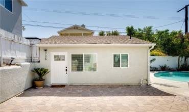 726 Hampton Road, Burbank, California 91504, 1 Bedroom Bedrooms, ,1 BathroomBathrooms,Residential Lease,Rent,726 Hampton Road,GD24245379