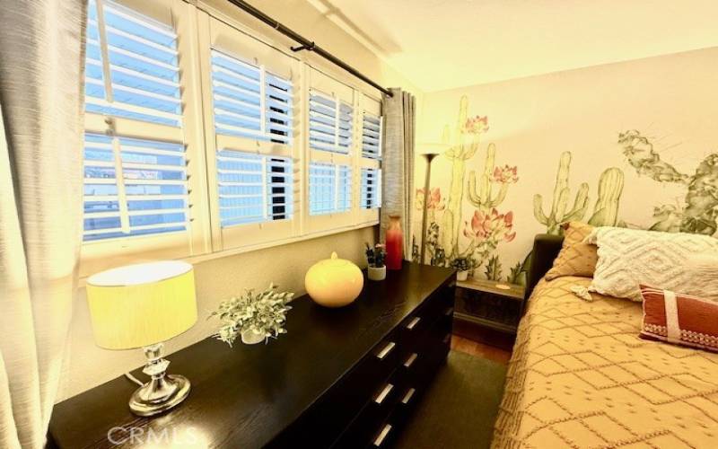 Plantation shutters