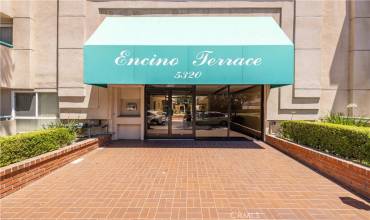 5320 Zelzah Avenue 101, Encino, California 91316, 2 Bedrooms Bedrooms, ,2 BathroomsBathrooms,Residential,Buy,5320 Zelzah Avenue 101,SR24150046