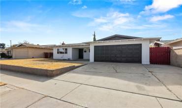 638 E Pillsbury Street, Lancaster, California 93535, 6 Bedrooms Bedrooms, ,3 BathroomsBathrooms,Residential,Buy,638 E Pillsbury Street,SR24245722