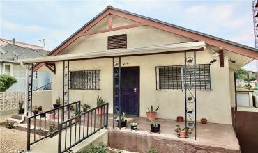 230 -230 1/2 N Alvarado Street, Los Angeles, California 90026, 2 Bedrooms Bedrooms, ,2 BathroomsBathrooms,Residential,Buy,230 -230 1/2 N Alvarado Street,PW24245222