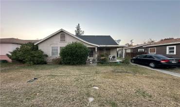 505 B Street, Bakersfield, California 93304, 2 Bedrooms Bedrooms, ,1 BathroomBathrooms,Residential,Buy,505 B Street,SR24245429