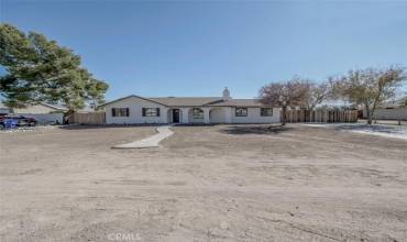 14301 Jicarilla Road, Apple Valley, California 92307, 3 Bedrooms Bedrooms, ,2 BathroomsBathrooms,Residential,Buy,14301 Jicarilla Road,IV24244552