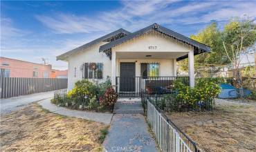 9717 Holmes Avenue, Los Angeles, California 90002, 6 Bedrooms Bedrooms, ,3 BathroomsBathrooms,Residential Income,Buy,9717 Holmes Avenue,DW24245690