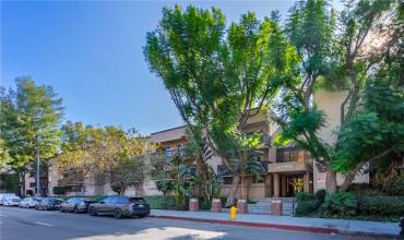 22100 Burbank Boulevard 106A, Woodland Hills, California 91367, 2 Bedrooms Bedrooms, ,2 BathroomsBathrooms,Residential,Buy,22100 Burbank Boulevard 106A,SR24244814