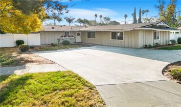 5676 Grand Avenue, Riverside, California 92504, 4 Bedrooms Bedrooms, ,2 BathroomsBathrooms,Residential,Buy,5676 Grand Avenue,OC24241486