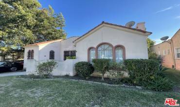 1942 W 76th Street, Los Angeles, California 90047, 3 Bedrooms Bedrooms, ,1 BathroomBathrooms,Residential,Buy,1942 W 76th Street,24462287