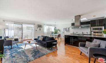 960 Larrabee Street 211, West Hollywood, California 90069, 1 Bedroom Bedrooms, ,1 BathroomBathrooms,Residential,Buy,960 Larrabee Street 211,24471115