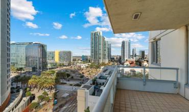 700 W E Street 906, San Diego, California 92101, 2 Bedrooms Bedrooms, ,2 BathroomsBathrooms,Residential Lease,Rent,700 W E Street 906,240028215SD