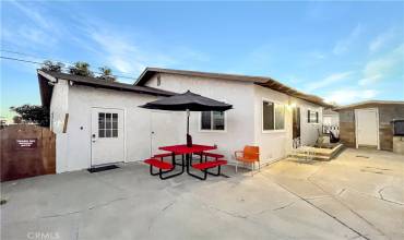 4084 W 137th Street B, Hawthorne, California 90250, 3 Bedrooms Bedrooms, ,2 BathroomsBathrooms,Residential Lease,Rent,4084 W 137th Street B,SB24247609