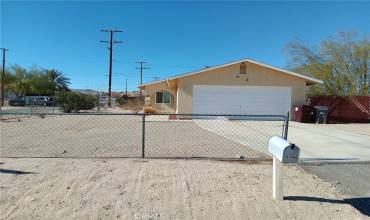 6392 Cahuilla Avenue, 29 Palms, California 92277, 3 Bedrooms Bedrooms, ,2 BathroomsBathrooms,Residential,Buy,6392 Cahuilla Avenue,JT24244831