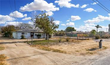 4623 Center Avenue, Norco, California 92860, 3 Bedrooms Bedrooms, ,2 BathroomsBathrooms,Residential,Buy,4623 Center Avenue,IG24245665