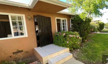 1928 18th Street, Santa Monica, California 90404, 2 Bedrooms Bedrooms, ,1 BathroomBathrooms,Residential Lease,Rent,1928 18th Street,SR24238497