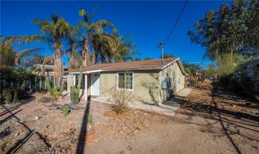 27540 Monroe Avenue, Menifee, California 92585, 2 Bedrooms Bedrooms, ,1 BathroomBathrooms,Residential,Buy,27540 Monroe Avenue,IV24246828