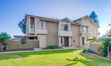 2440 Adirondack Row 3, San Diego, California 92139, 3 Bedrooms Bedrooms, ,2 BathroomsBathrooms,Residential,Buy,2440 Adirondack Row 3,PTP2407423