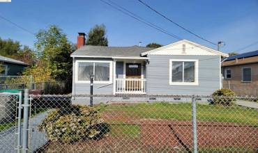 2109 106Th Ave, Oakland, California 94603, 2 Bedrooms Bedrooms, ,1 BathroomBathrooms,Residential,Buy,2109 106Th Ave,41080479