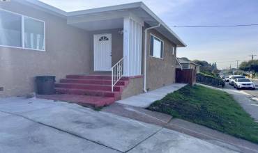 1697 C St, Hayward, California 94541-3023, 2 Bedrooms Bedrooms, ,1 BathroomBathrooms,Residential Lease,Rent,1697 C St,41080495