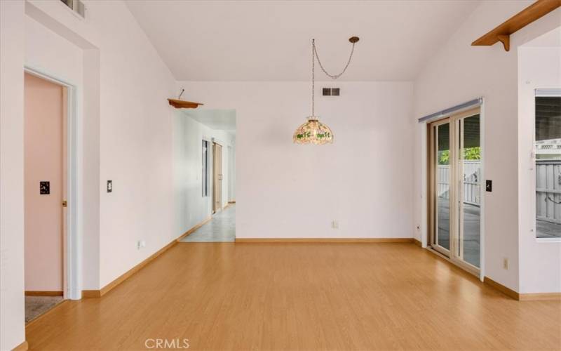 Looking toward Kitchen/Dining room.