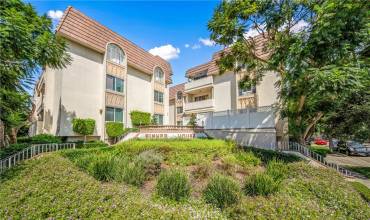 5625 Sumner Way 103, Culver City, California 90230, 2 Bedrooms Bedrooms, ,2 BathroomsBathrooms,Residential,Buy,5625 Sumner Way 103,SR24196879