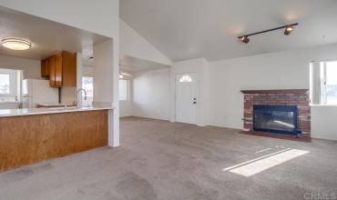 152 Evergreen Ave 4, Imperial Beach, California 91932, 2 Bedrooms Bedrooms, ,2 BathroomsBathrooms,Residential,Buy,152 Evergreen Ave 4,PTP2407386