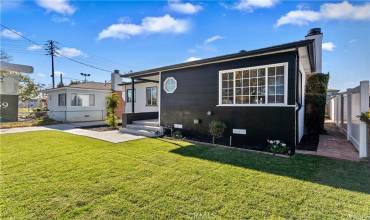 6225 Noble Avenue, Van Nuys, California 91411, 3 Bedrooms Bedrooms, ,2 BathroomsBathrooms,Residential Lease,Rent,6225 Noble Avenue,SR24249156