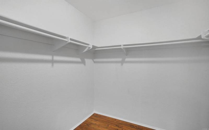 Walk-in Closet