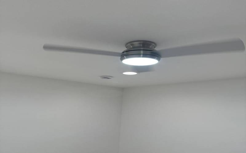 bedroom ceiling fan