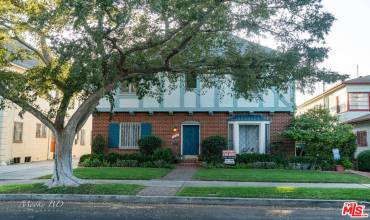 1207 S Orlando Avenue Top B, Los Angeles, California 90035, 1 Bedroom Bedrooms, ,1 BathroomBathrooms,Residential Lease,Rent,1207 S Orlando Avenue Top B,24472035