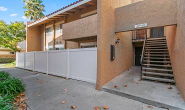 1001 W Macarthur Boulevard 39, Santa Ana, California 92707, 3 Bedrooms Bedrooms, ,2 BathroomsBathrooms,Residential,Buy,1001 W Macarthur Boulevard 39,PW24248123