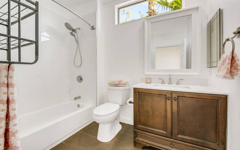 11 BATHROOM MLS