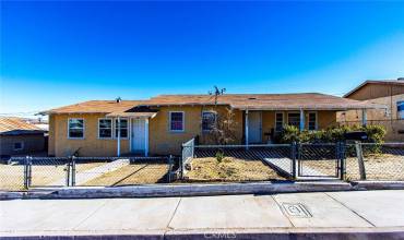 309 Wilshire Place, Barstow, California 92311, 4 Bedrooms Bedrooms, ,3 BathroomsBathrooms,Residential Income,Buy,309 Wilshire Place,SW24240794