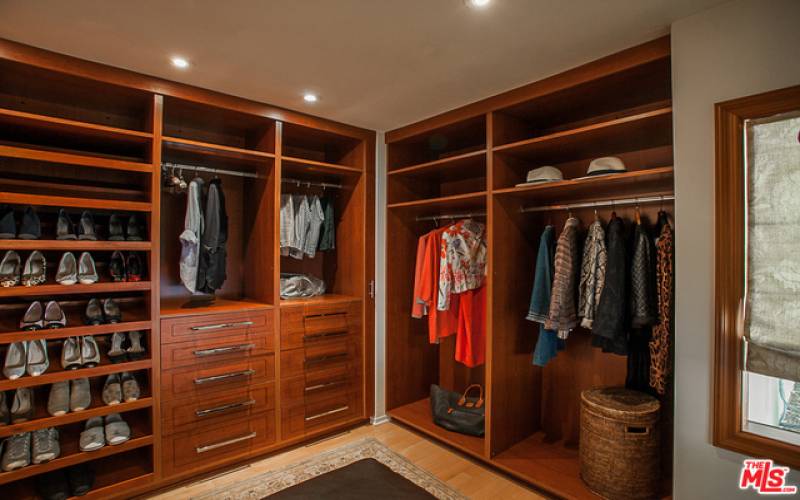 MAster Closet